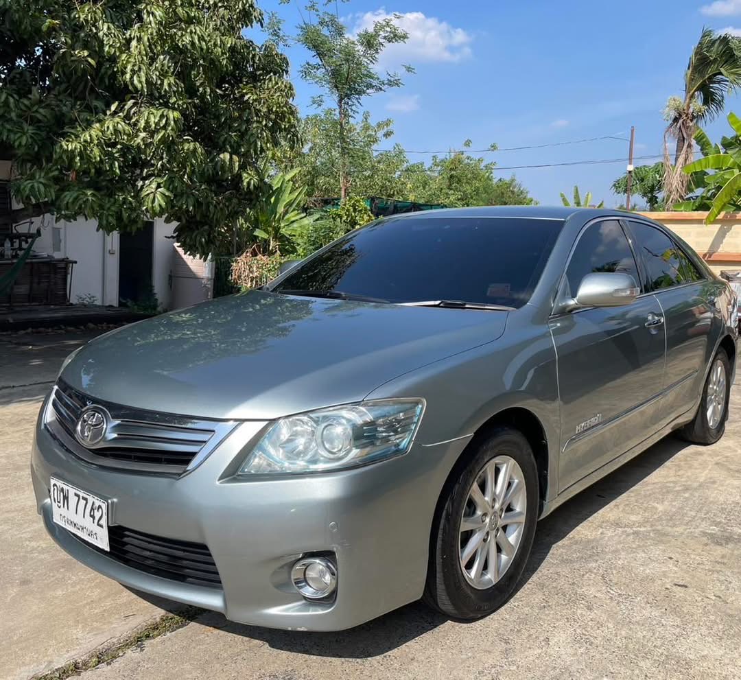 Toyota CAMRY 2.4 Hybrid ด้านข้าง